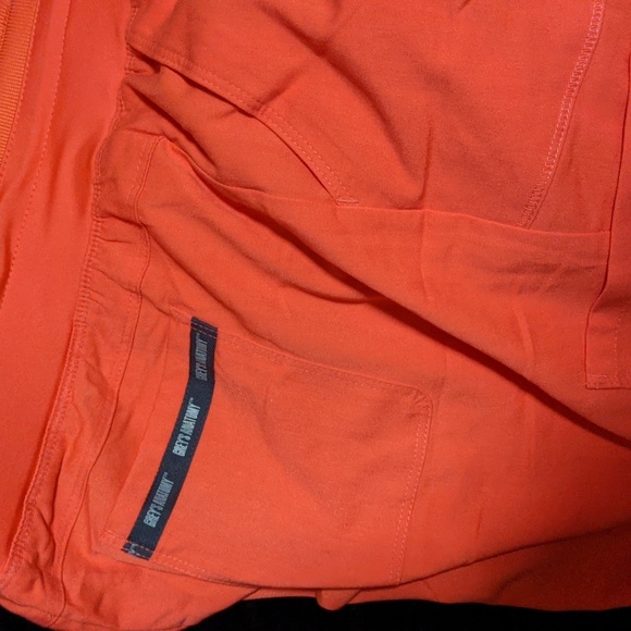 Grey's Anatomy Spandex Pants & REI Women's Top (curated set) - Picture 8 of 9